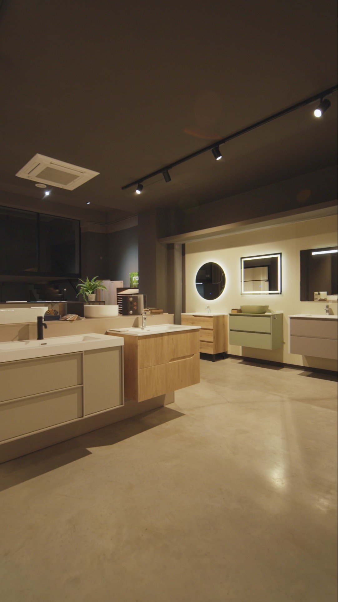 Showroom Bath Gallery Carrer de París 141